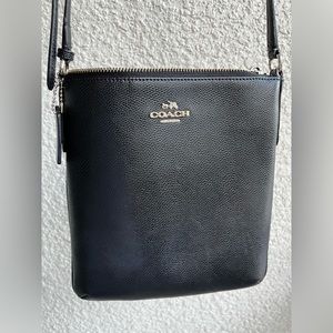 Coach File Crossbody Bag Black Pebbled Leather/Gold Hardware FAIR CONDITION
